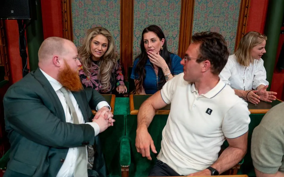 Toen niemand de winnaar herkende, was er even paniek tijdens het Grut Frysk Diktee