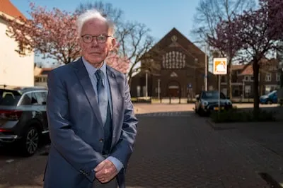 Dienaar botst in Tilburg met pastoor: ‘Ik was een leugenaar en een dief’
