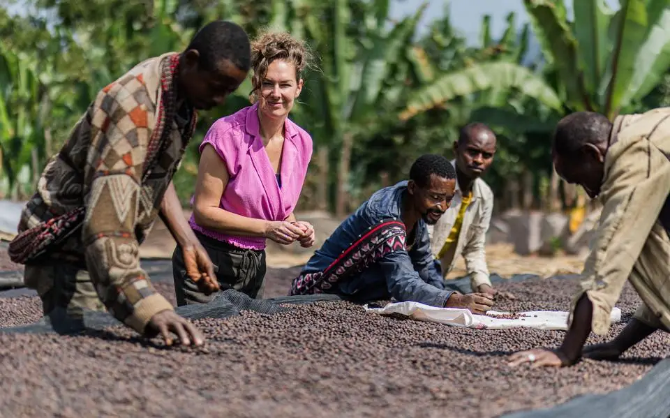 Bij de koffie van GUZO uit Surhuisterveen blijft het geld in Afrika