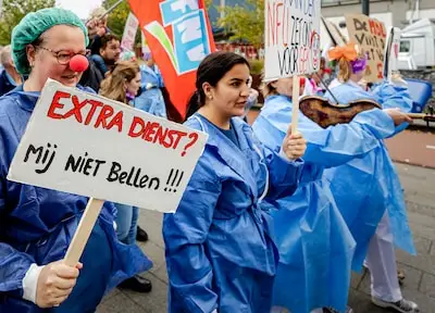Alida werkt in de gehandicaptenzorg: ‘Waarom staken wij nooit? Waarom zijn wij zo stil?’