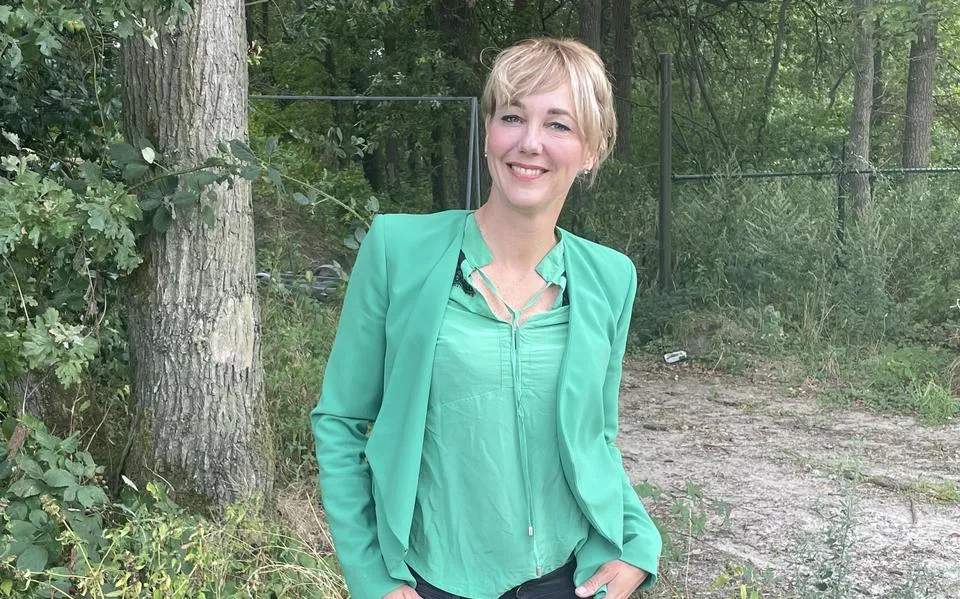 Olympisch kampioen Marianne Timmer brengt bevrijdingsvuur naar Ameland. ‘Eilandteam start op poleposition’