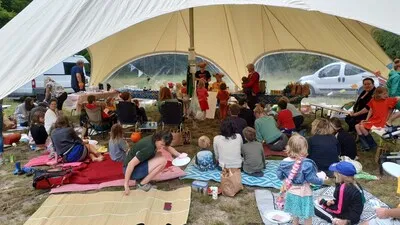 Vakantie voor iedereen: op deze data strijkt De Buurtcamping neer in Helmond