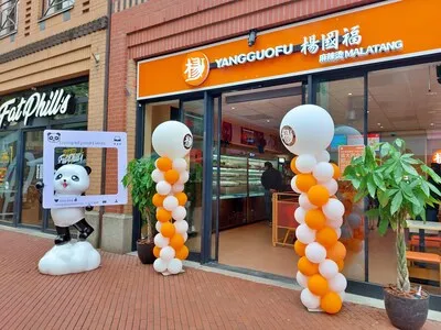 Hot(s)potalert! Bij deze nieuwe zaak in hartje Eindhoven stel je je eigen pittige maaltijd samen