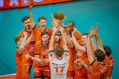 Udense volleyballer Koops bekerwinnaar met Orion: ‘Nu gaan we pilsen’