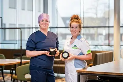 Buzzer uit de horeca helpt nu ouders en verpleegkundigen van Anna Ziekenhuis