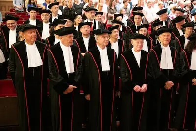 De slingers hingen al, maar plots blokkeert de TU/e zijn benoeming tot hoogleraar: ‘Riekt naar discriminatie’