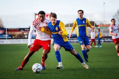 Dit zijn de uitslagen, doelpuntenmakers en wedstrijdverslagen van het amateurvoetbal op zaterdag