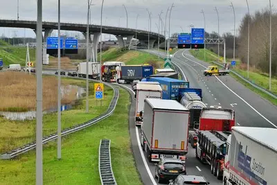 Waterschap krijgt het lek niet boven water: Geen oorzaak gevonden voor verzakte gaspijp bij A2 die heel Eindhoven op stelten zette
