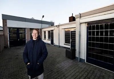 Overbuurman maakt bezwaar tegen het nieuwe kattenpension van Marijn in Helmond: ‘Ik hoor hem hout zagen’