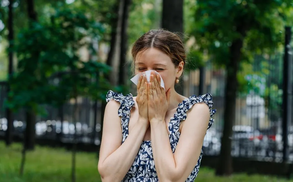Kans op hooikoortsklachten komend paasweekend door berken en gras
