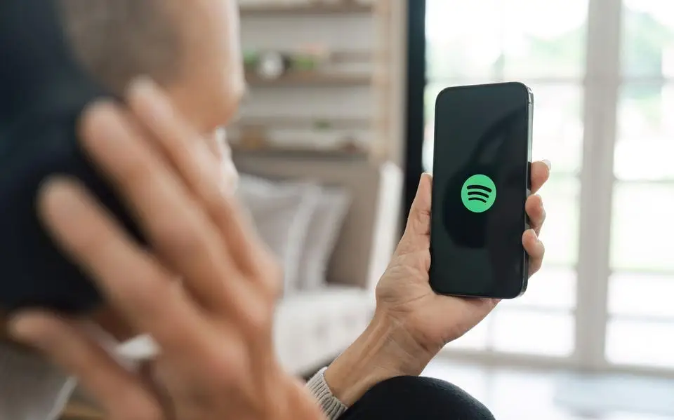 Streamingdienst Spotify verhoogt tarieven. In Nederland betaal je meer dan in buurlanden