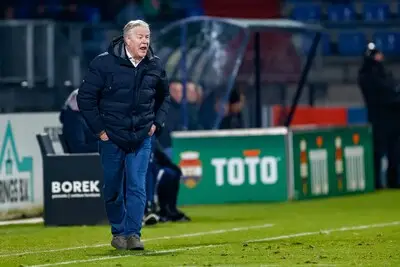 Op weg naar diepterecords na heuse implosie: dit was het eredivisiejaar van Peter Maes in cijfers