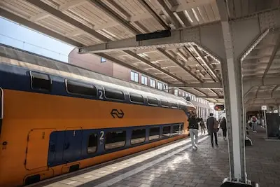 Na stroomuitval weer problemen op het spoor tussen Tilburg en Den Bosch: tot 20.15 uur geen treinen