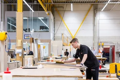 Eindhovense standbouwer Gielissen ontfermt zich over activiteiten  failliete branchegenoot Van den Oever