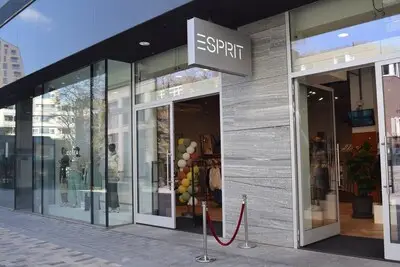 Esprit is nu echt kledingwinkel Cotta: 'Drie generaties kunnen hier shoppen'