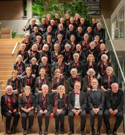 Breugelse boeren dachten dat ‘vrouwvolk’ het einde werd van hun zangclub, nu bestaat EénvanZin 150 jaar