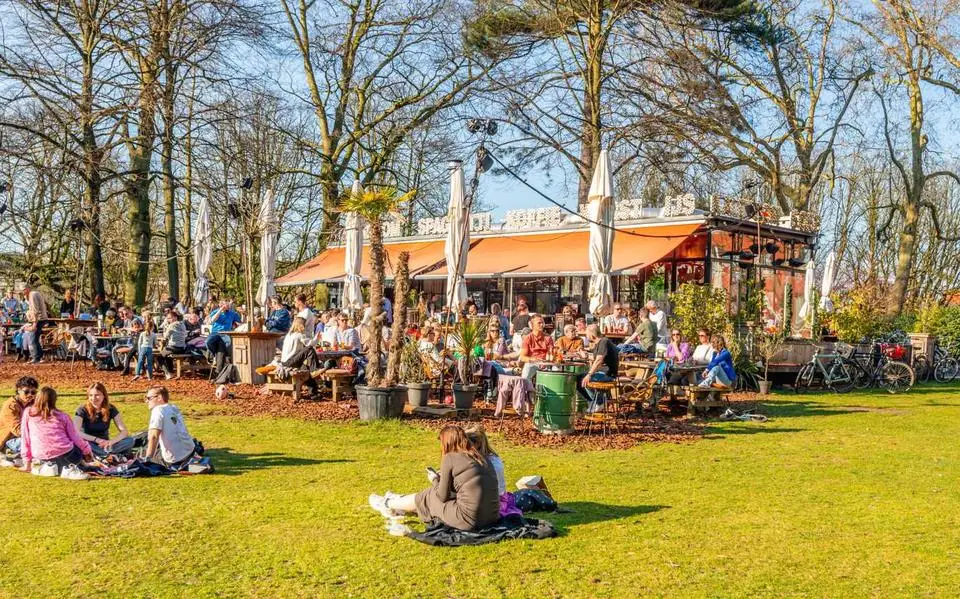 Bijna zomerse zaterdag voor de boeg met temperaturen boven 20 graden, daarna meer wisselvalligheid