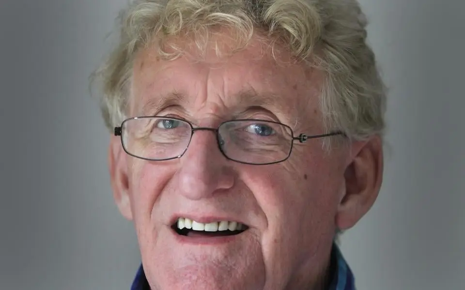 Meester Dick en et schoelereisien naor de Efteling | column Johan Veenstra