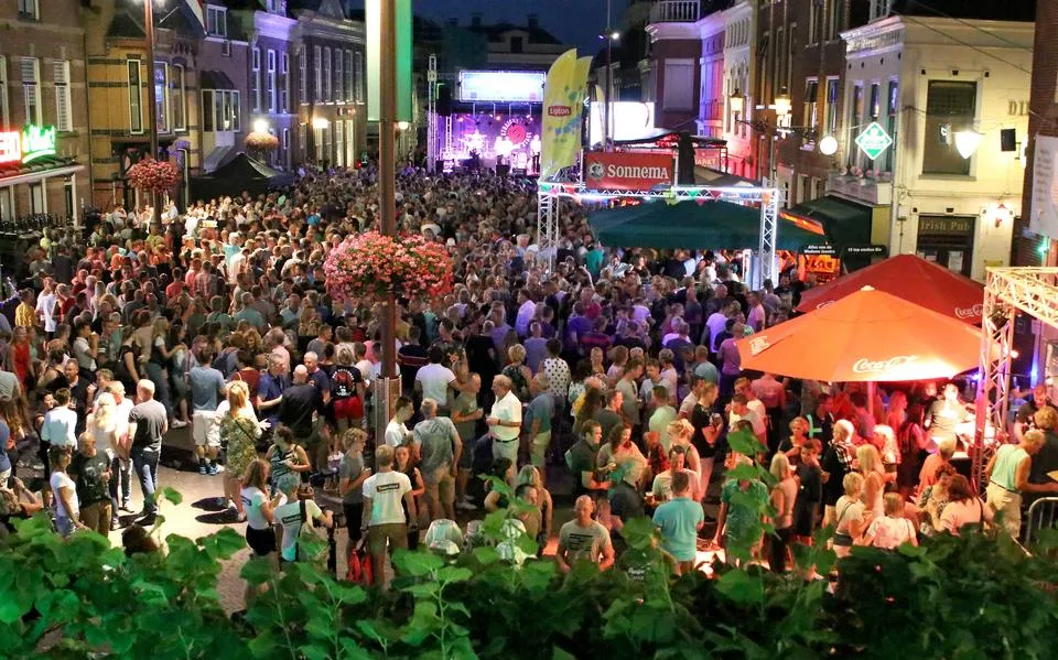 College wil Sneekweek financieel steunen: ‘uitzonderlijk groot evenement met landelijke bekendheid’