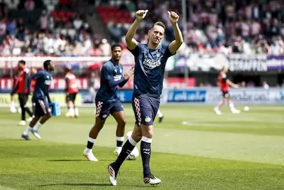LIVE | PSV gaat op bezoek bij Sparta beginnen aan allesbeslissende wedstrijd om het kampioenschap