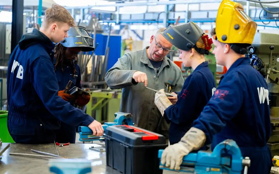 Waar zijn de hoger opgeleide technici in Friesland? Situatie lijkt kritiek te worden
