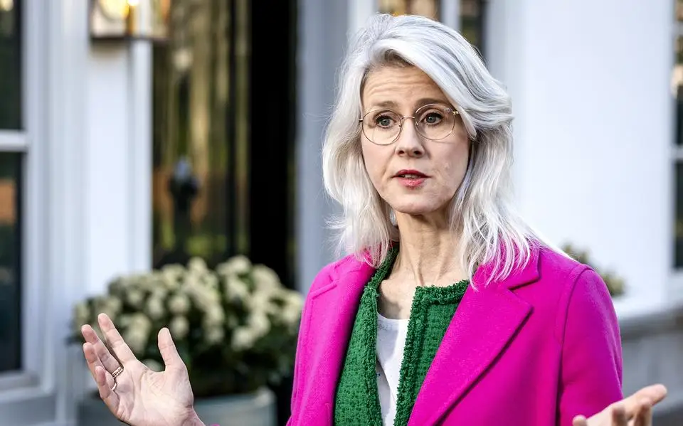 Minister Mona Keijzer (BBB) wil wonen op vakantiepark voor 10 jaar toestaan