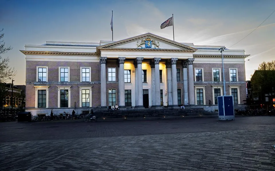 Onrust binnen rechtbank in Leeuwarden. Bestuur liet onderzoek doen naar ongewenst gedrag en Hitlergroet