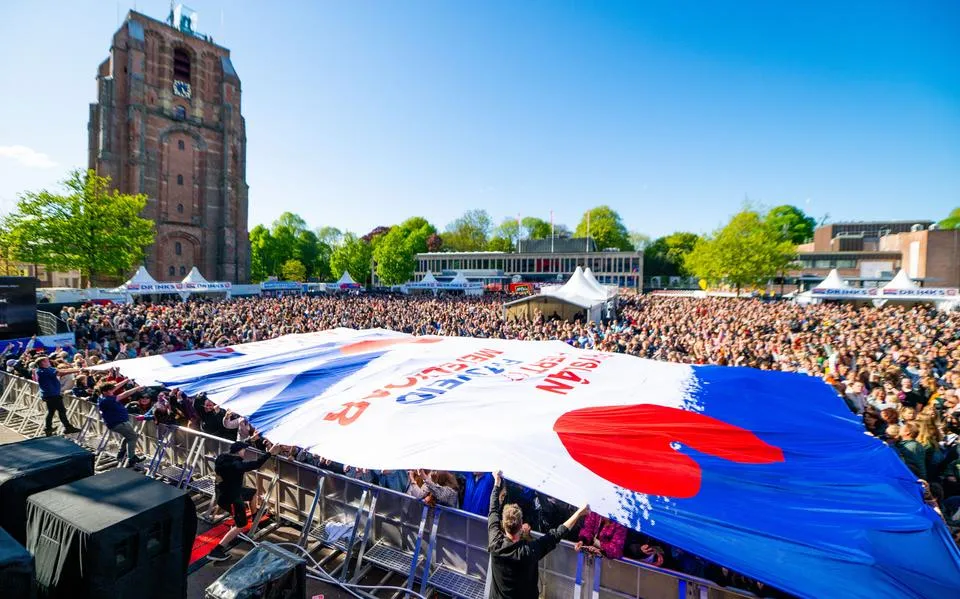 Na het vieren van de vrijheid moeten we weer hard aan de slag met onze democratie | LC commentaar