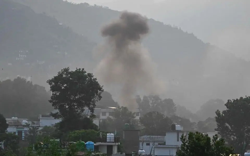LIVE | Pakistan slaat terug na raketaanvallen India: doden na artillerievuur en gevechtsvliegtuigen neergeschoten