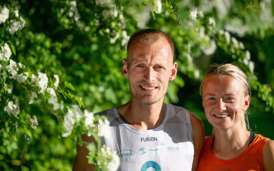 Erwin (31) en Janneke (29, ex-SC Heerenveen) verklaren de liefde aan elkaar én het hardlopen. ‘Het plezier staat voorop’