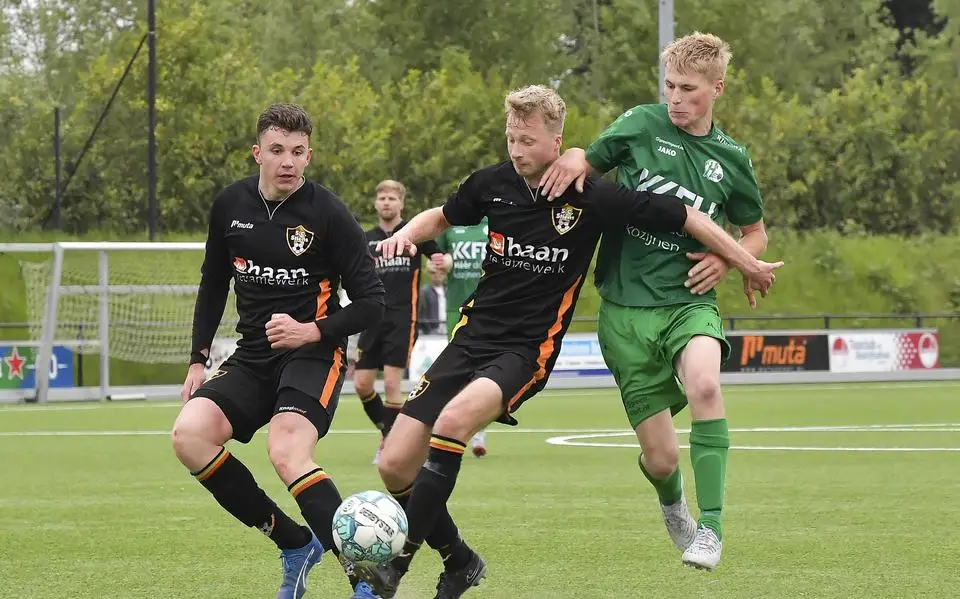 SC Stiens leeft nog, Heerenveense Boys veroordeeld tot nacompetitie