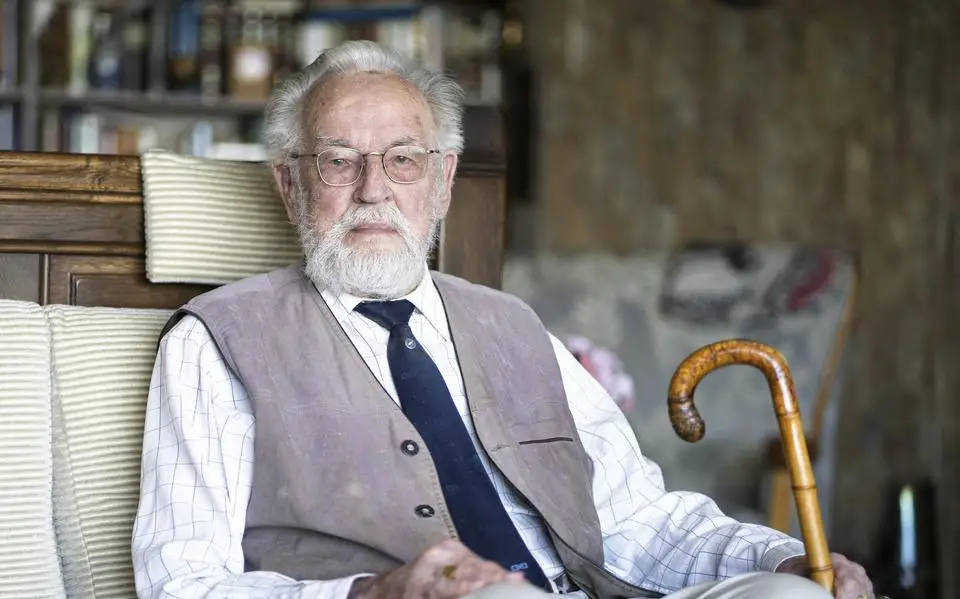 Wiebe (94) belde zelf de Leeuwarder Courant: ‘Ik kan dit nu nog vertellen en stel mij belangeloos beschikbaar’