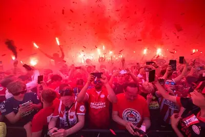 ‘Vuurwerk rond kampioensfeest PSV ging alle perken te buiten’, zorgen rond verder goed verlopen volksfeest