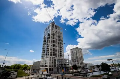 Rampscena­rio bij nieuwe woontoren in Eindhoven: gevel moet vervangen worden, ook huurders zijn de dupe