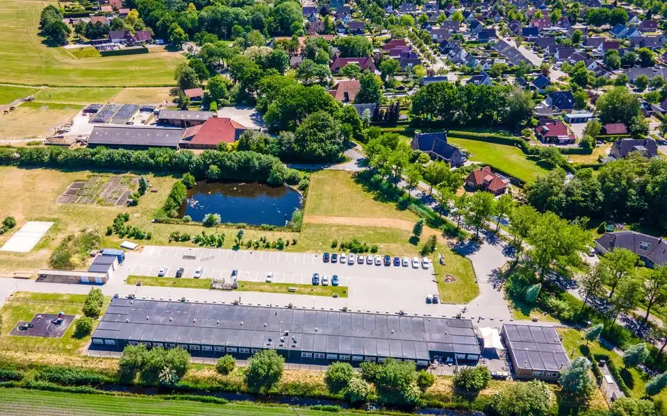 Het asielzoekerscentrum in Balk verdwijnt. Komt op die plek nu een sport- en cultuurcentrum?