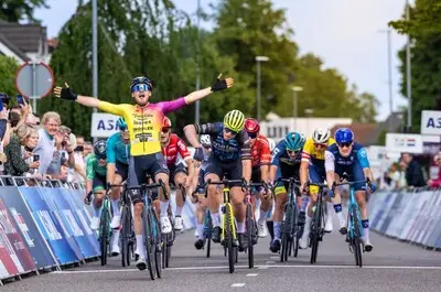Arne Santy wint Omloop der Kempen in Veldhoven