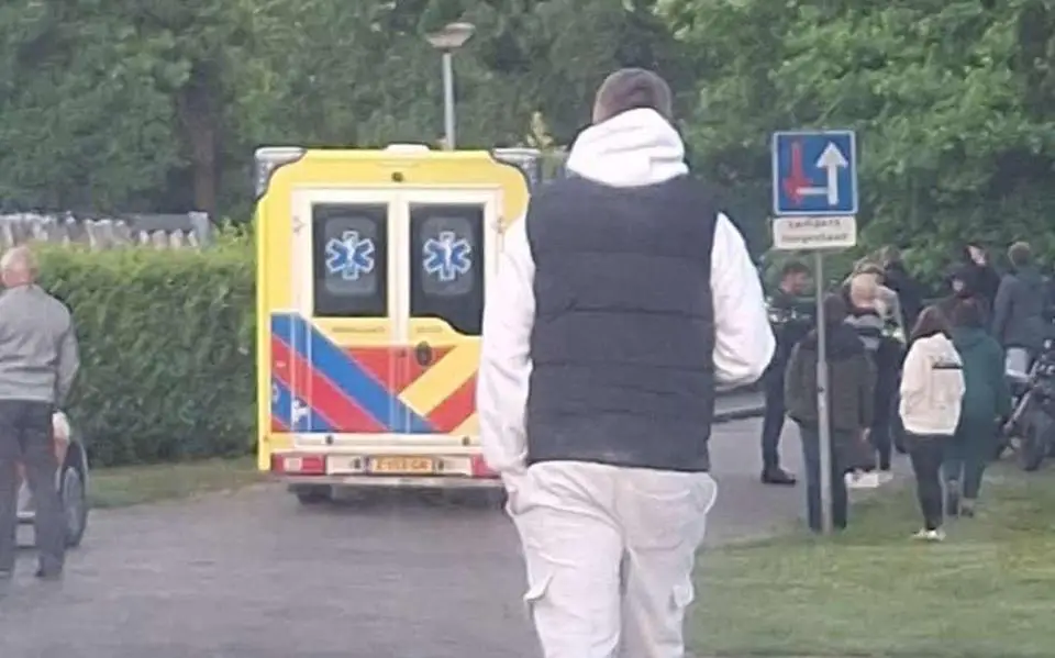 Man (46) wordt mishandeld in Beerta nadat hij op tv verzint dat Jeffrey en Emma nog leven
