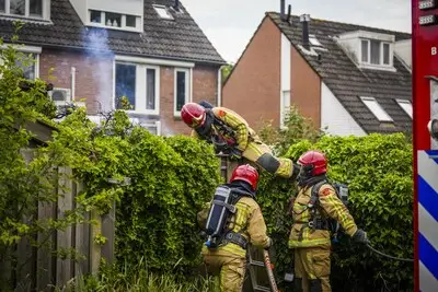 Brand in schuurtje in Nuenen: flink wat rook, fietspad tijdelijk afgezet