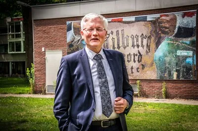 Of de stad treurt om het vertrek van burgemeester Weterings? ‘Het is een scherpe Tilburgse jongen die Tilburger is gebleven’