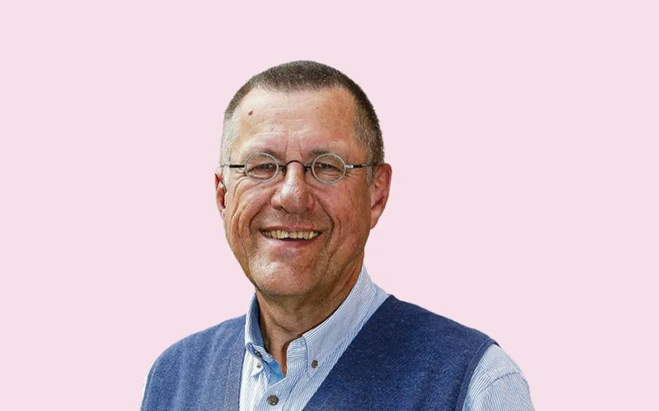 Ik denk: dit is dus wat oorlog met mensen doet. Tachtig jaar geleden, en ook vandaag | column Wim Beekman