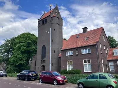 Geen woningen maar fitnesscentrum in monumentale Vlokhovense kerk. ‘Over een halfjaar willen we openen’