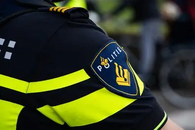 Linkerrijstrook dicht op A67 door botsing, vertraging tussen afrit Liessel en Geldrop