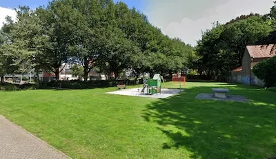 Meisje (15) betrapt masturberende man bij speeltuin in Eindhoven, verdachte (30) opgepakt na achtervolging