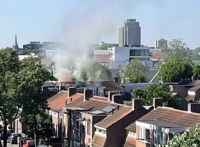 Grote brand in vier woningen in de  Wagenaarstraat in Tilburg