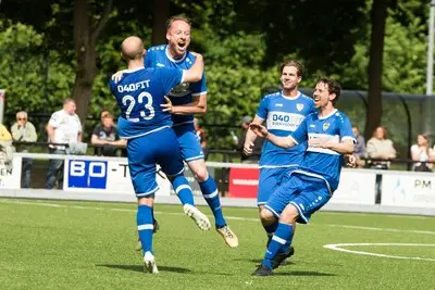 Bonusspeler is met magistrale vrije trap reddende engel voor De Valk: ‘Ik raakte de bal perfect’