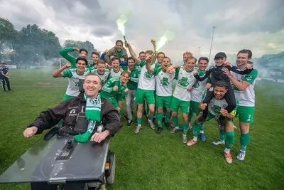 Dit zijn de uitslagen, doelpuntenmakers en wedstrijdverslagen van het amateurvoetbal op zondag
