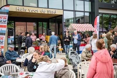 Vrijheidssoep en oude tanks: Helmond viert bevrijding met broodjes en herinneringen