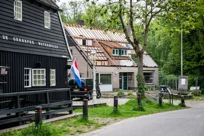 Genneper Parken stukje groener: sloopkogel door oude villa en MEC