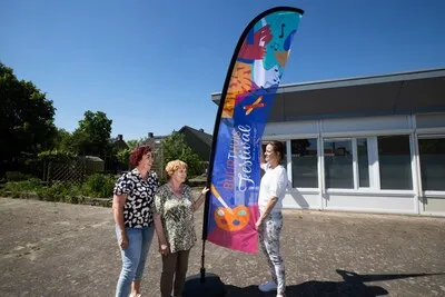 Buurthuis voor één dag museum en theater: Valkenswaard beleeft primeur Buurthuisfestival