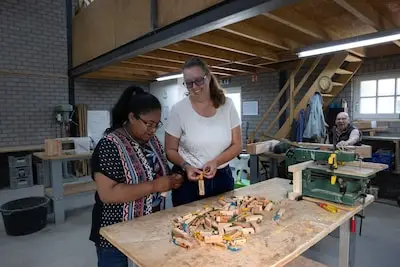 Tien jaar vriendschap en groei op zorgboerderij D’n Oerse Have: ‘Hier mag ik zijn wie ik ben’